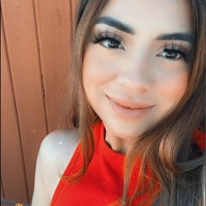 Meet your Posher, Nelly